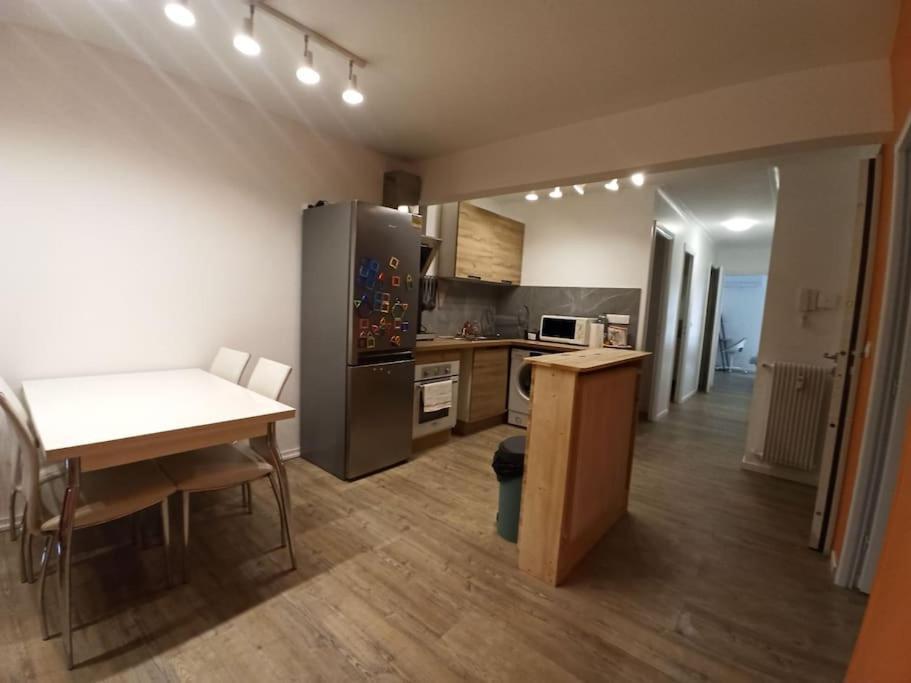 Apartment 5 Pers, 2 Chambres, Terrasse, Climatisation, Parking Inclus
