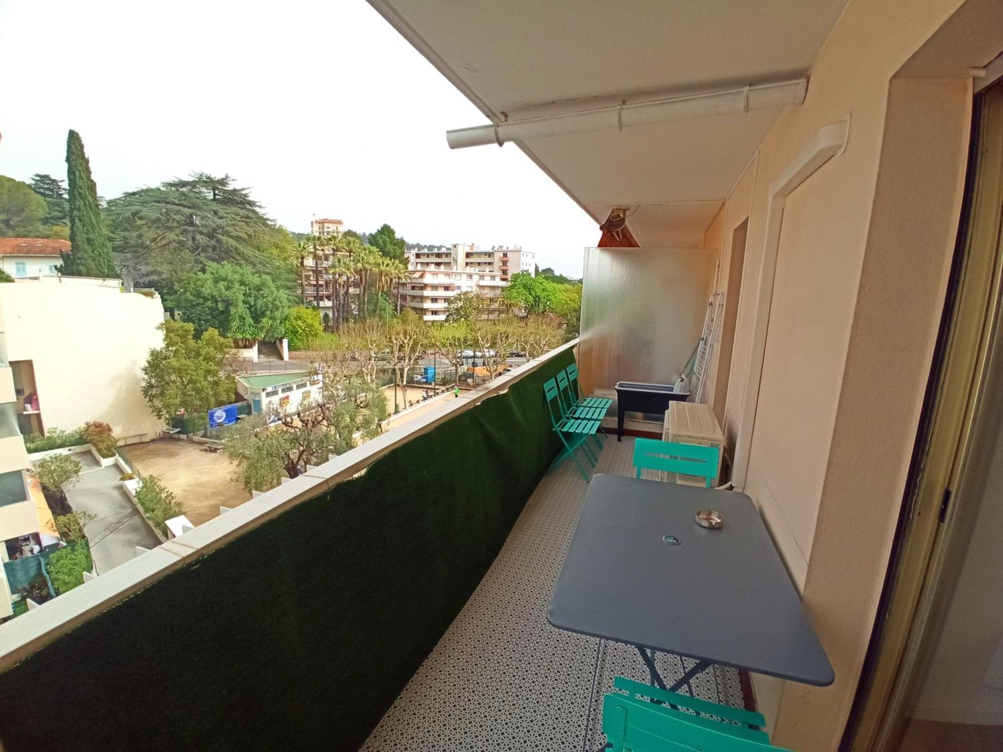Apartment 5 Pers, 2 Chambres, Terrasse, Climatisation, Parking Inclus Cannes