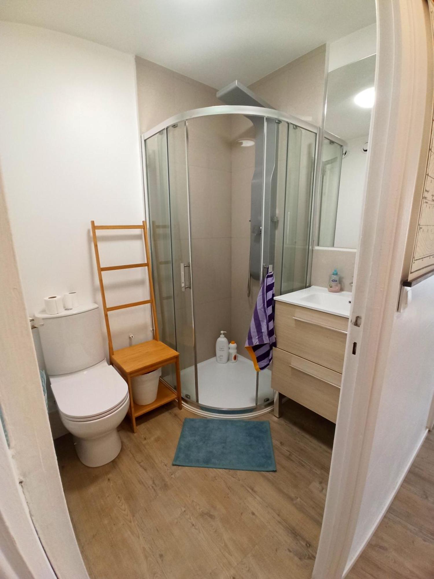 5 Pers, 2 Chambres, Terrasse, Climatisation, Parking Inclus Apartment *