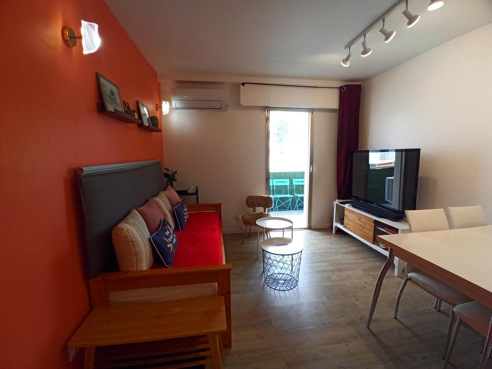 Apartment 5 Pers, 2 Chambres, Terrasse, Climatisation, Parking Inclus